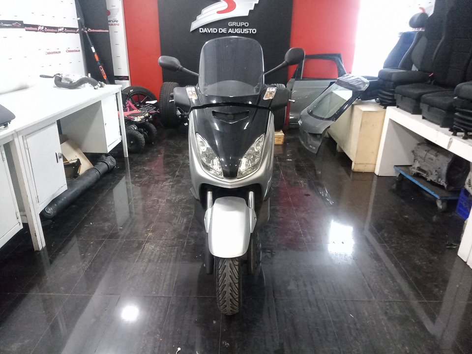 YAMAHA YP 250 MAJESTY *   |   0.96 - 0.08