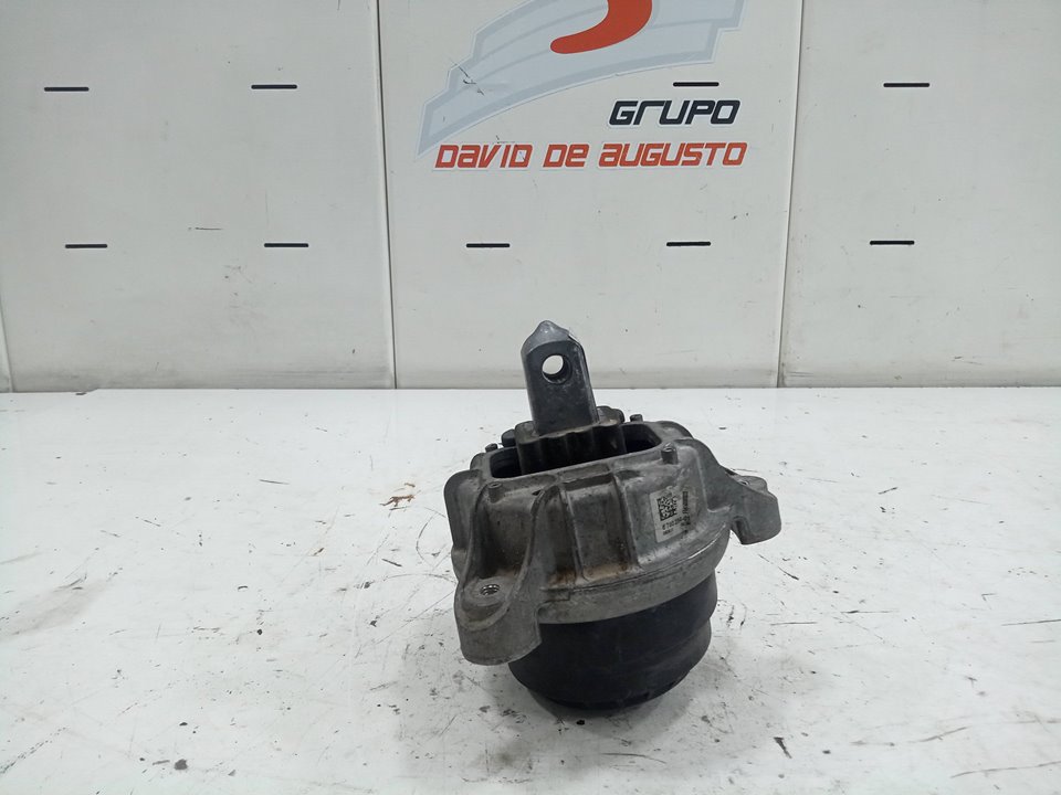 SOPORTE MOTOR DERECHO foto 3