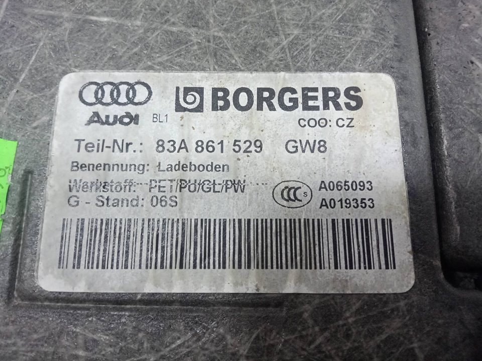 TAPA MALETERO AUDI Q3 (8UG) Attraction   |   01.15 - 12.18