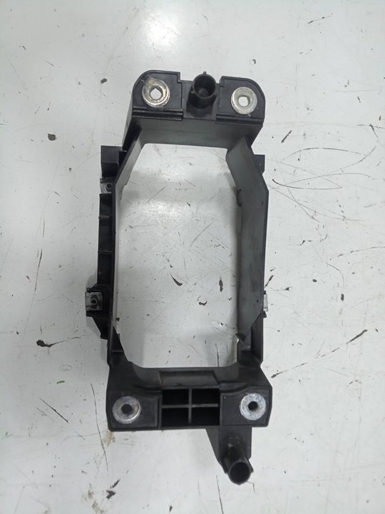SOPORTE CAMBIO AUDI Q3 (8UG) Attraction   |   01.15 - 12.18