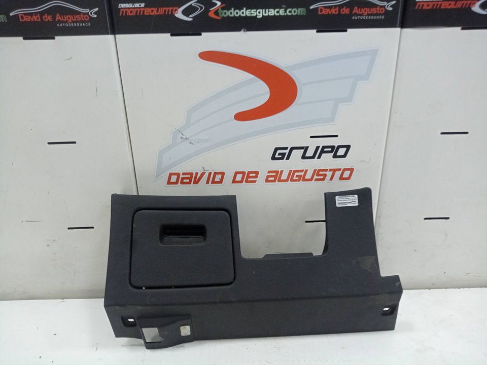 CUBIERTA ZONA INFERIOR VOLANTE AUDI Q3 (8UG) Attraction   |   01.15 - 12.18