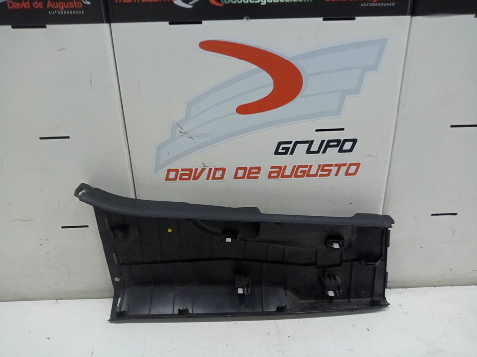 EMBELLECEDOR PANEL CENTRAL AUDI Q3 (8UG) Attraction   |   01.15 - 12.18