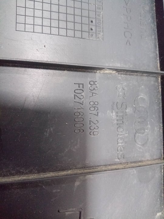 EMBELLECEDOR PANEL CENTRAL AUDI Q3 (8UG) Attraction   |   01.15 - 12.18