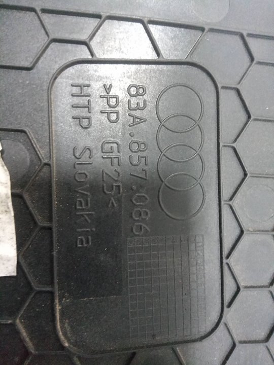 PANEL FRONTAL DELANTERO DERECHO AUDI Q3 (8UG) Attraction   |   01.15 - 12.18