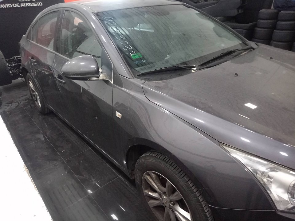 CHEVROLET CRUZE LS   |   01.11 - 12.14 foto 3