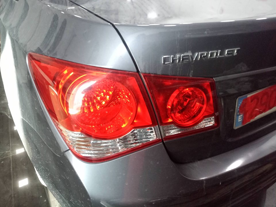CHEVROLET CRUZE LS   |   01.11 - 12.14 foto 10