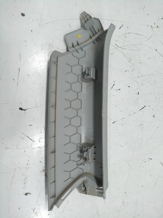 GUARNECIDO ASIENTO TRASERO DERECHO AUDI Q3 (8UG) Attraction   |   01.15 - 12.18
