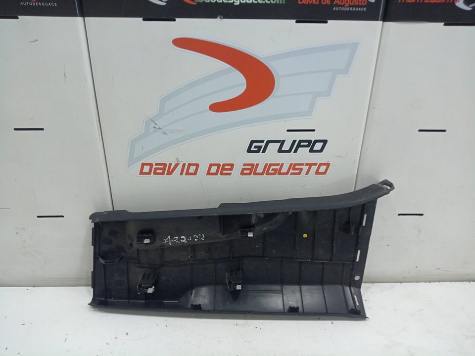 EMBELLECEDOR PANEL CENTRAL AUDI Q3 (8UG) Attraction   |   01.15 - 12.18