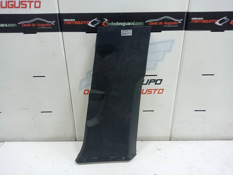 EMBELLECEDOR PANEL CENTRAL AUDI Q3 (8UG) Attraction   |   01.15 - 12.18