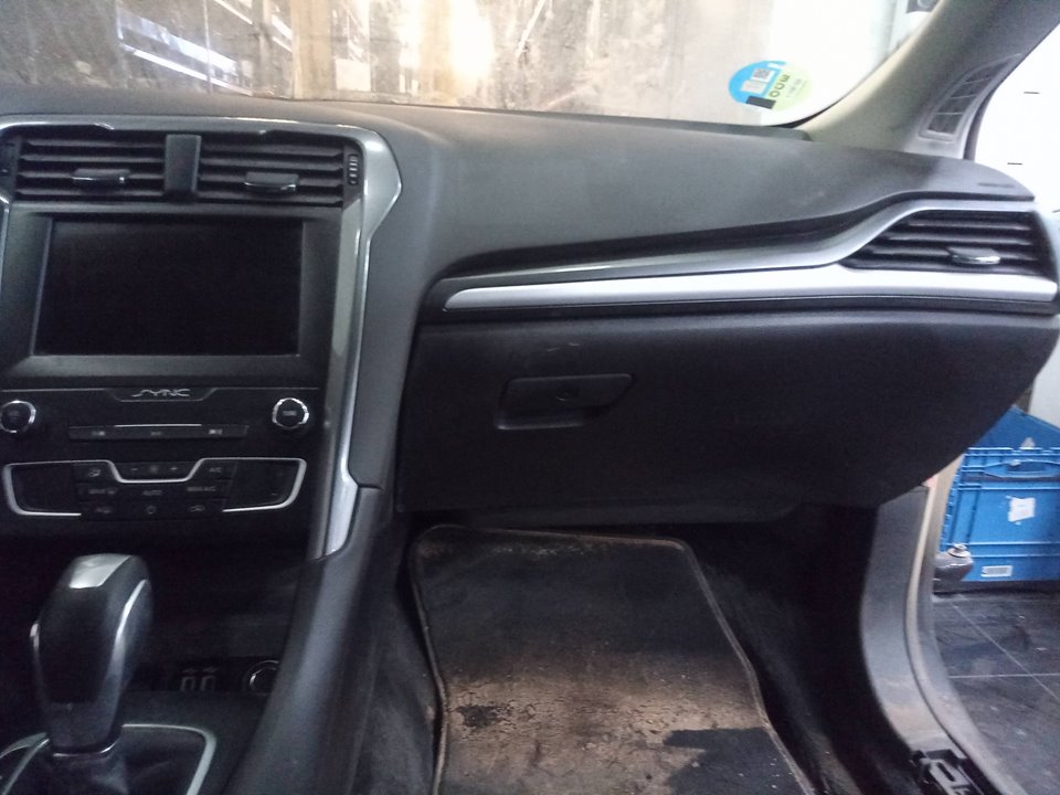 FORD MONDEO LIM. Hybrid ST-Line   |   10.19 - ... foto 6