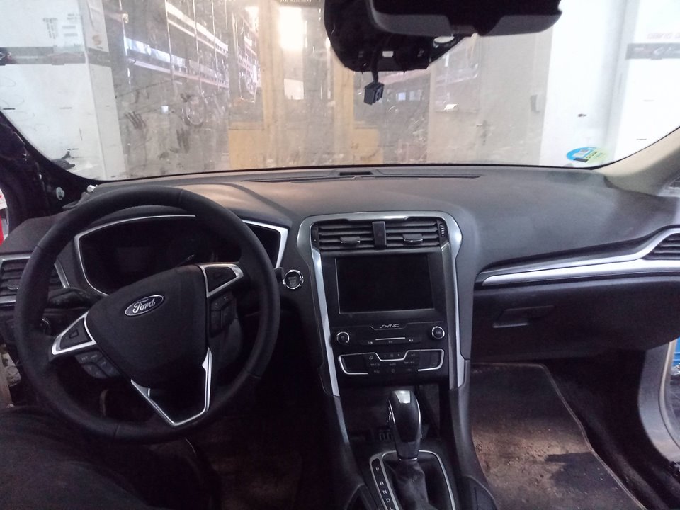 FORD MONDEO LIM. Hybrid ST-Line   |   10.19 - ... foto 9