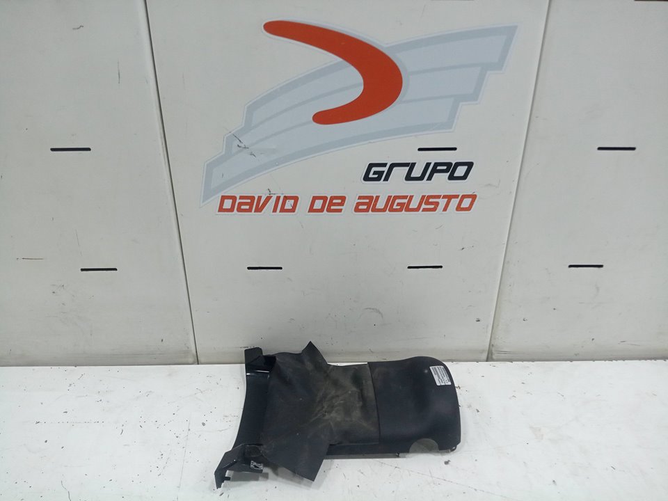 CUBIERTA DE LA COLUMNA DEL VOLANTE AUDI Q3 (8UG) Attraction   |   01.15 - 12.18