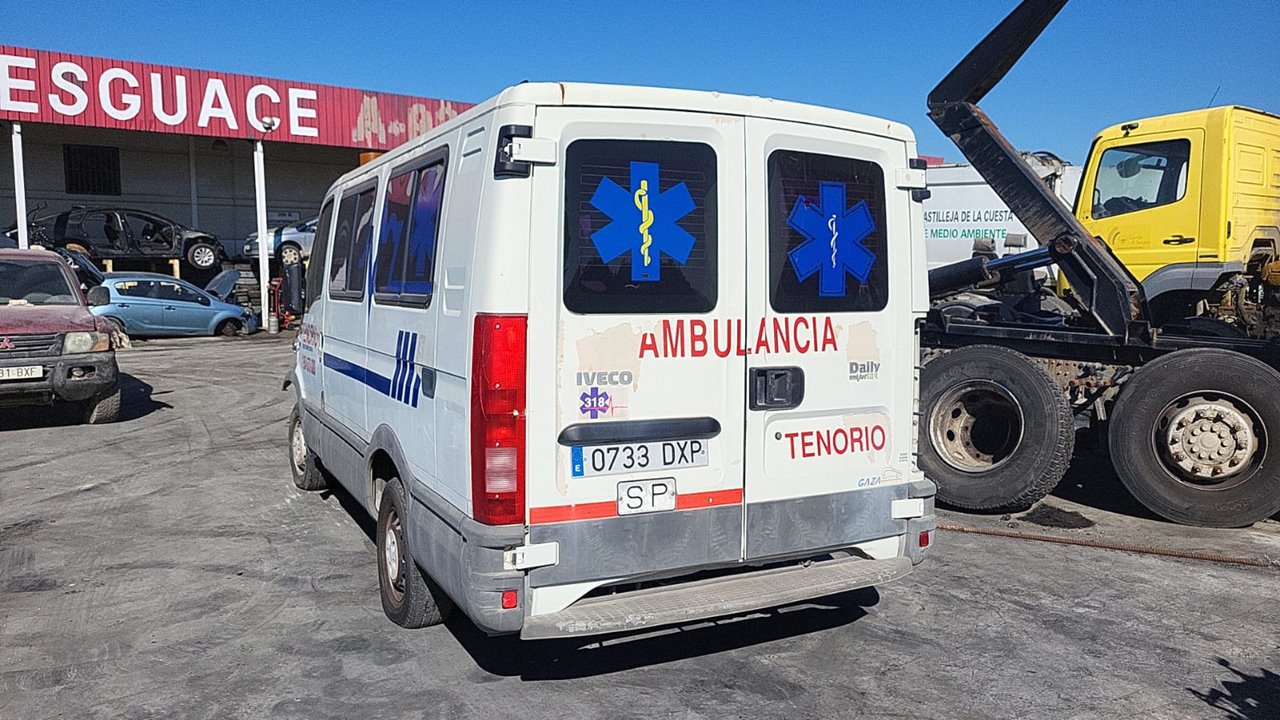 IVECO DAILY COMBI 29 - L 12 Combi, techo elevado   |   01.99 - 12.06 foto 3