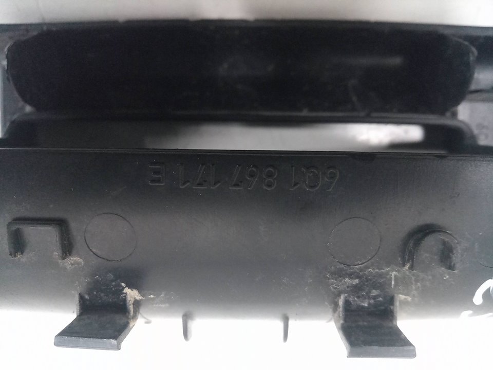 CARCASA DELANTERO IZQUIERDO DE MANDO ELEVALUNAS foto 3