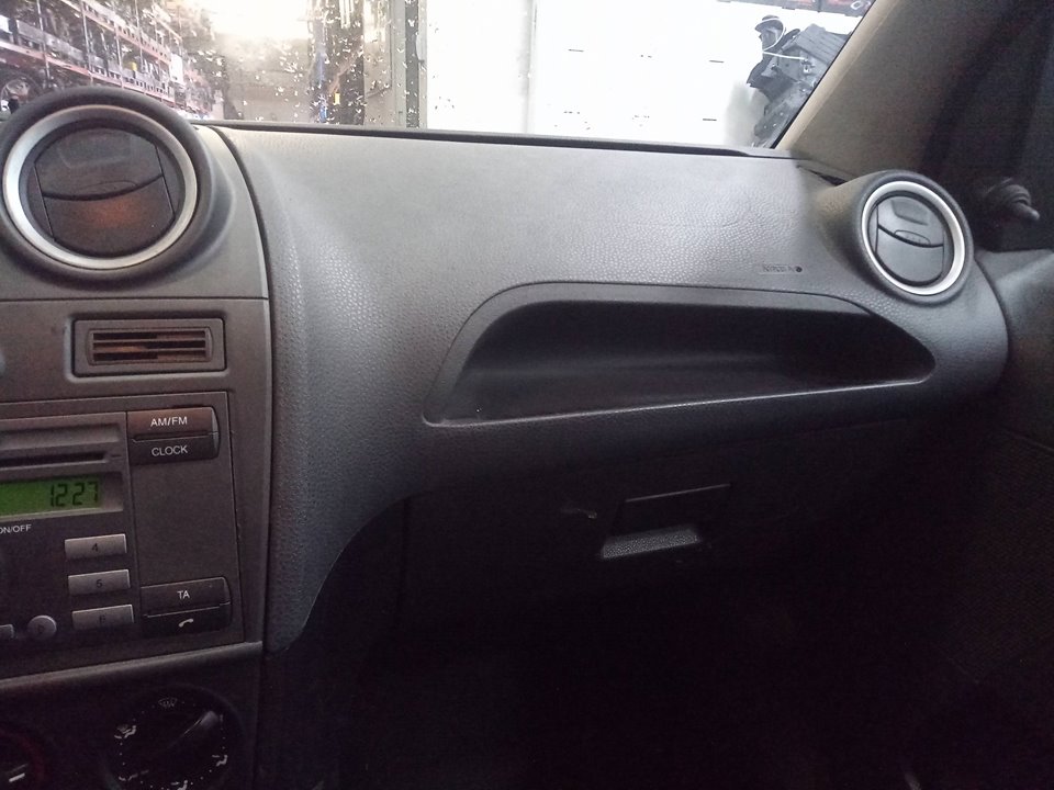FORD FIESTA (CBK) Ambiente   |   11.01 - 12.08