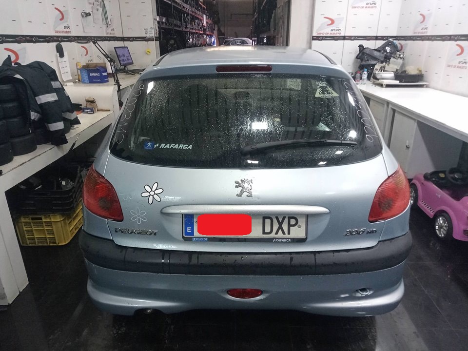 PEUGEOT 206 BERLINA X-Line   |   10.02 - 12.10 foto 4
