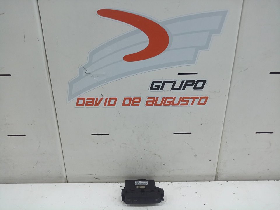 INTERRUPTOR ASIENTO CALEFACTABLE foto 6