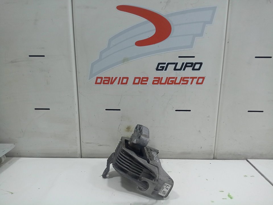 SOPORTE DE LA CAJA CAMBIO foto 3