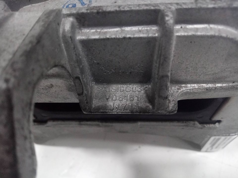 SOPORTE DE LA CAJA CAMBIO foto 5