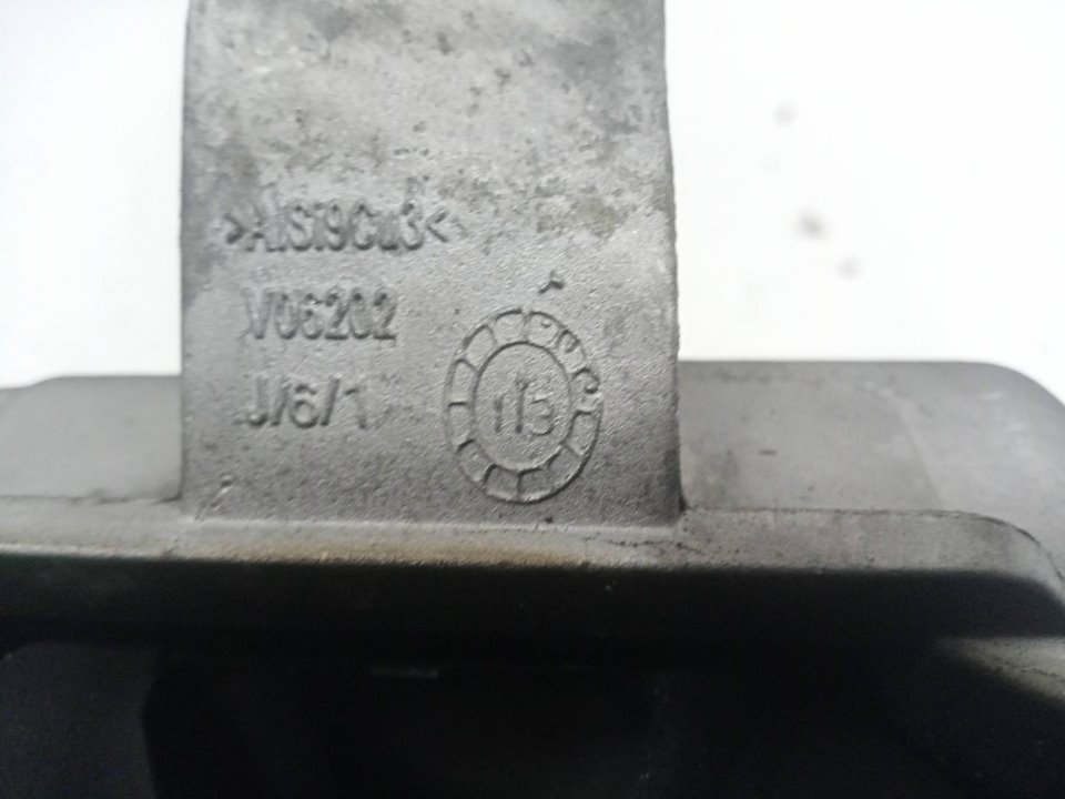 SOPORTE DE LA CAJA CAMBIO foto 5