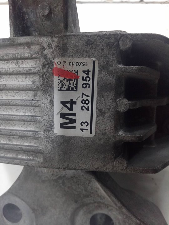 SOPORTE DE LA CAJA CAMBIO foto 6