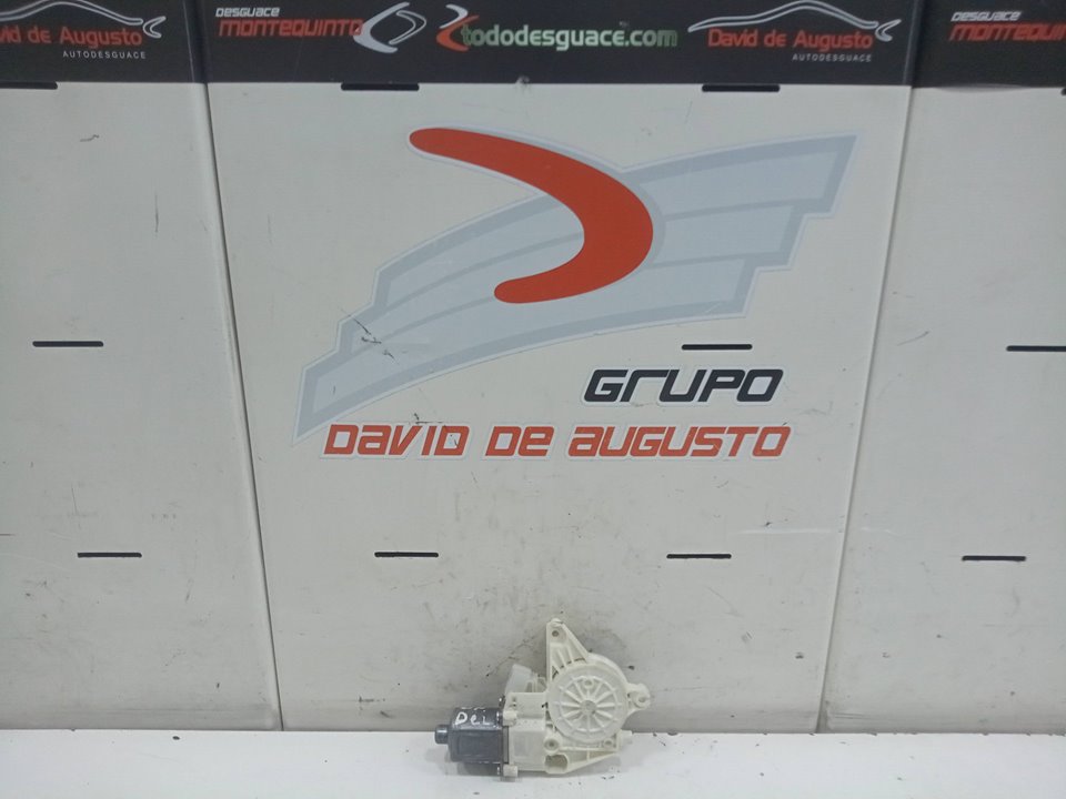 MOTOR ELEVALUNAS DELANTERO DERECHO foto 2
