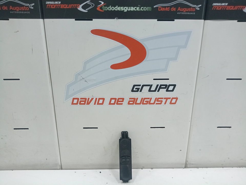 MANDO ELEVALUNAS DELANTERO IZQUIERDO