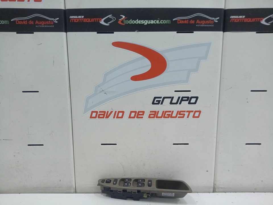 MANDO ELEVALUNAS DELANTERO IZQUIERDO