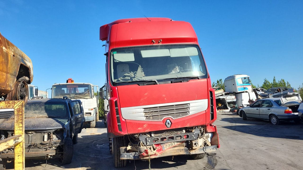 RENAULT PREMIUM ROUTE ->2006 Fas 4x2 Larga distancia Motor 10,8 Ltr. - 331 kW Diesel