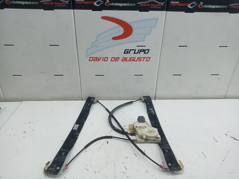 ELEVALUNAS DELANTERO IZQUIERDO