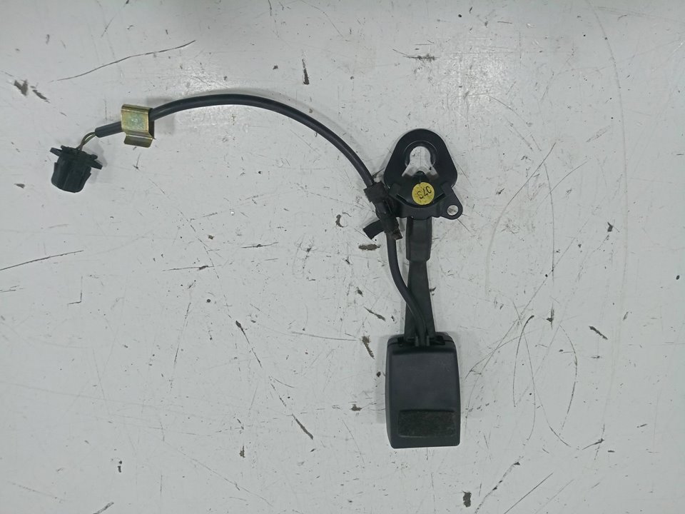 ANCLAJE CINTURON DELANTERO DERECHO AUDI A6 BERLINA (4F2) 3.0 V6 24V TDI