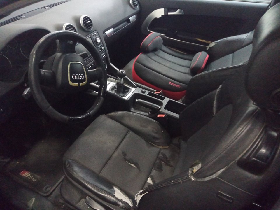 AUDI A3 (8P) 2.0 TDI Ambiente   |   05.03 - 12.08 foto 12
