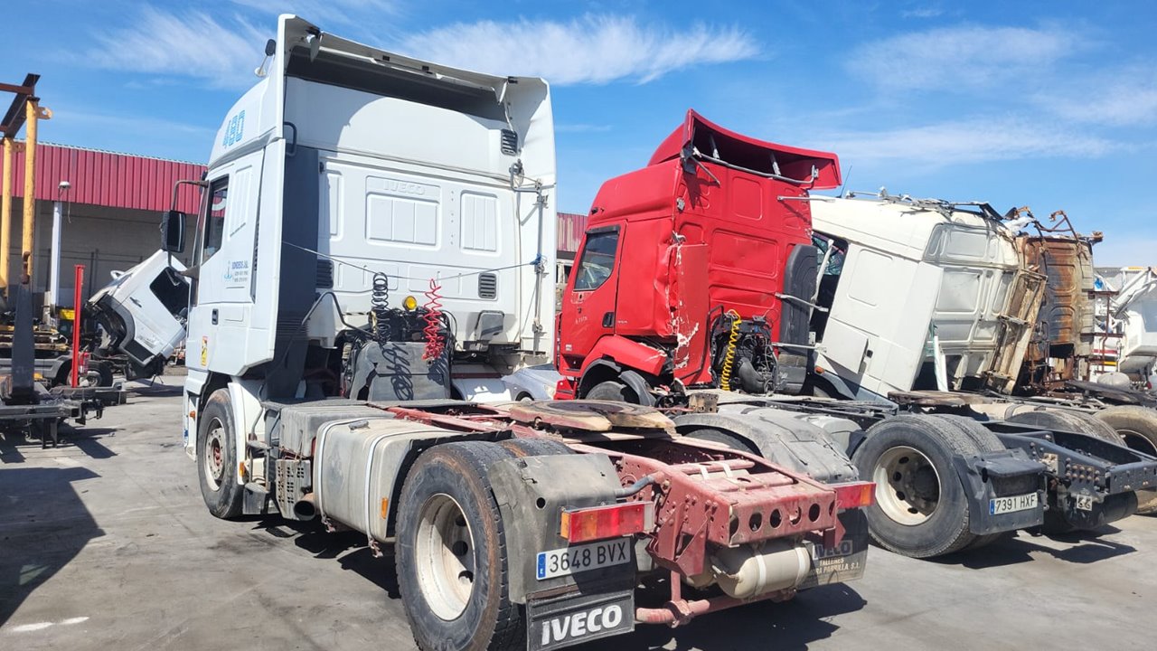 IVECO EUROSTAR (LD) FSA     (LD 440 E 48  4X2) Gran espacio   |   10.01 - 12.03 foto 2