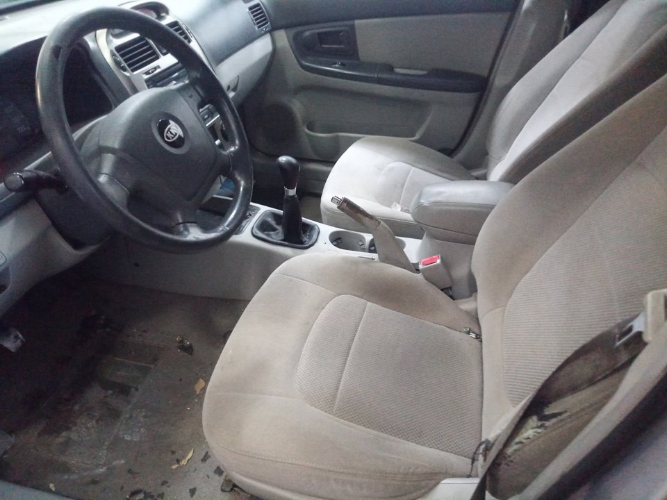 KIA CERATO 2.0 EX CRDi Berlina (4-ptas.) Motor 2,0 Ltr. - 83 kW Turbodiesel CAT