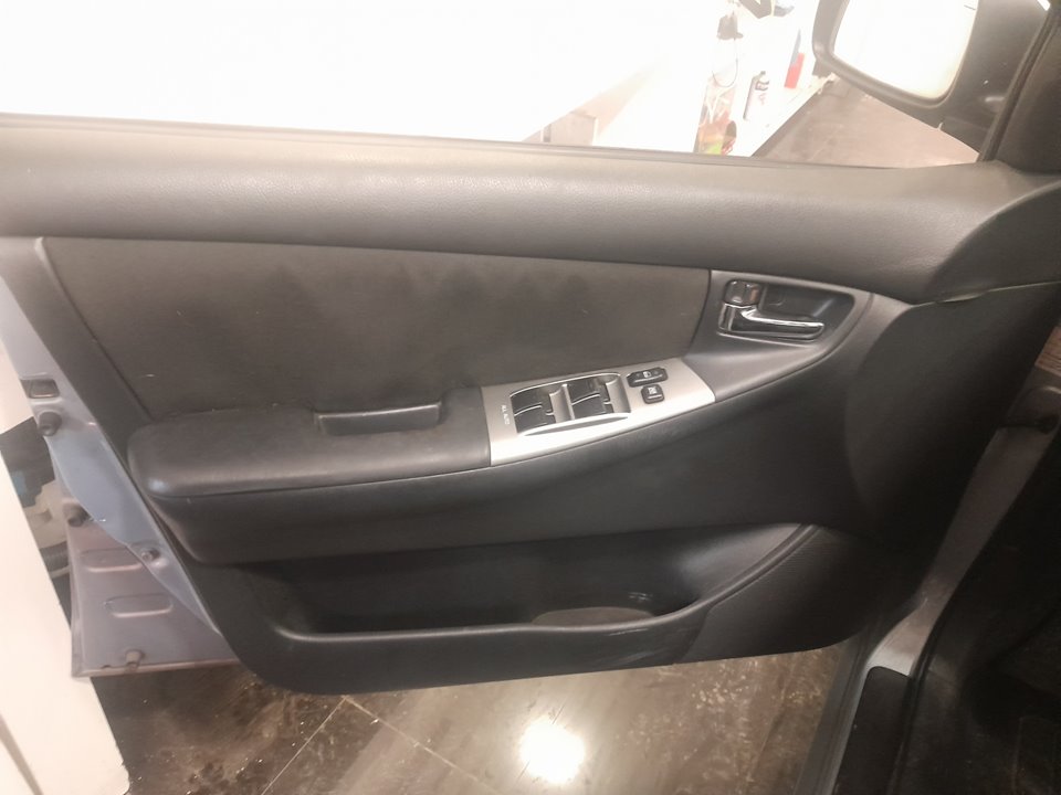 TOYOTA COROLLA (E12) 1.4 D-4D Luna Compact Motor 1,4 Ltr. - 66 kW Turbodiesel CAT foto 11