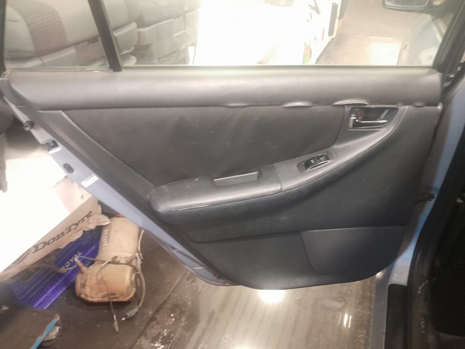 TOYOTA COROLLA (E12) 1.4 D-4D Luna Compact Motor 1,4 Ltr. - 66 kW Turbodiesel CAT foto 12