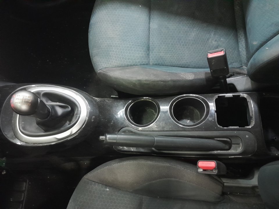 NISSAN JUKE (F15) Ministry of Sound Motor 1,6 Ltr. - 86 kW 16V CAT