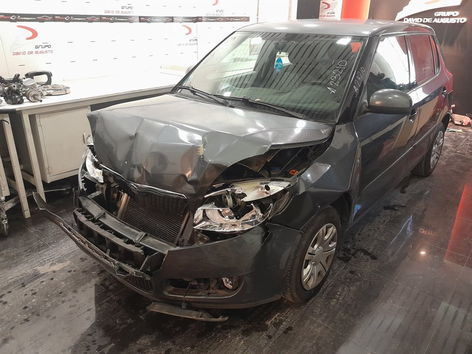 SKODA FABIA COMBI (5J5) Urban Motor 1,2 Ltr. - 44 kW foto 3