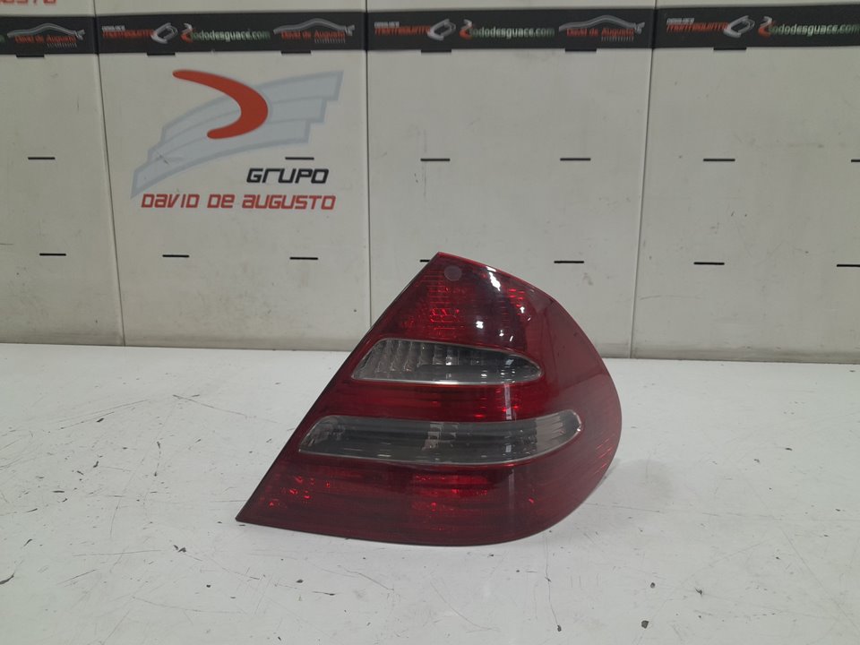 PILOTO TRASERO DERECHO