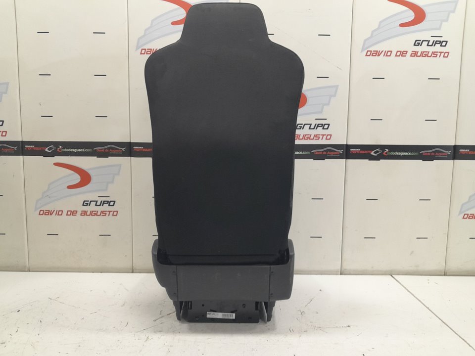 ASIENTO DELANTERO DERECHO MERCEDES ATEGO 2-EJES 18 T /BM 950/2/4 *   |   0.97 - 0.04