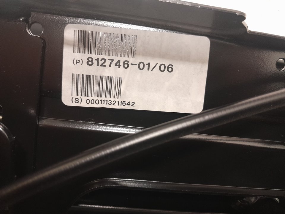 ASIENTO DELANTERO DERECHO MERCEDES ATEGO 2-EJES 18 T /BM 950/2/4 *   |   0.97 - 0.04