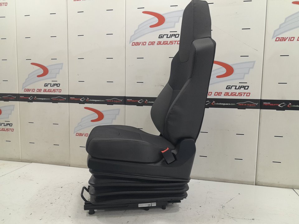 ASIENTO DELANTERO DERECHO MAN TGX 18.XXX FG /   4x2   BL XL