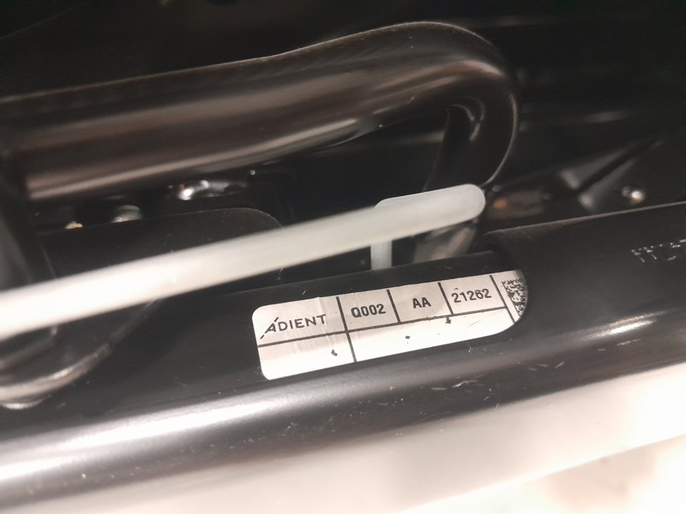 ASIENTO DELANTERO DERECHO MAN TGX 18.XXX FG /   4x2   BL XL