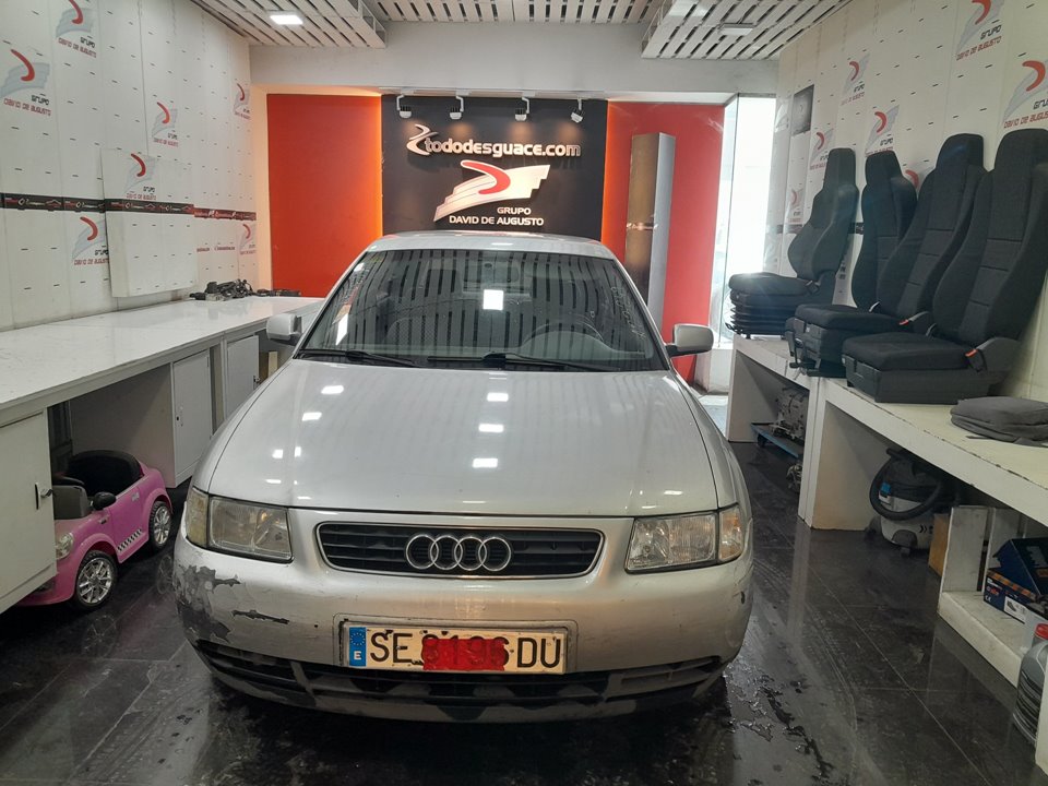 AUDI A3 (8L) 1.6 Ambiente Motor 1,6 Ltr. - 74 kW