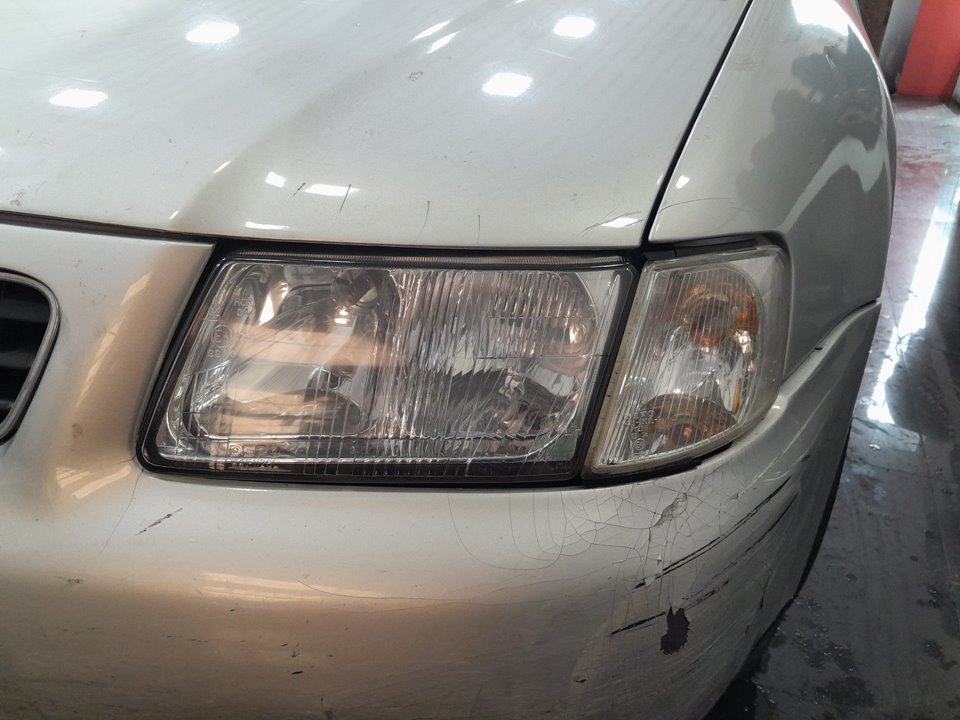 AUDI A3 (8L) 1.6 Ambiente Motor 1,6 Ltr. - 74 kW