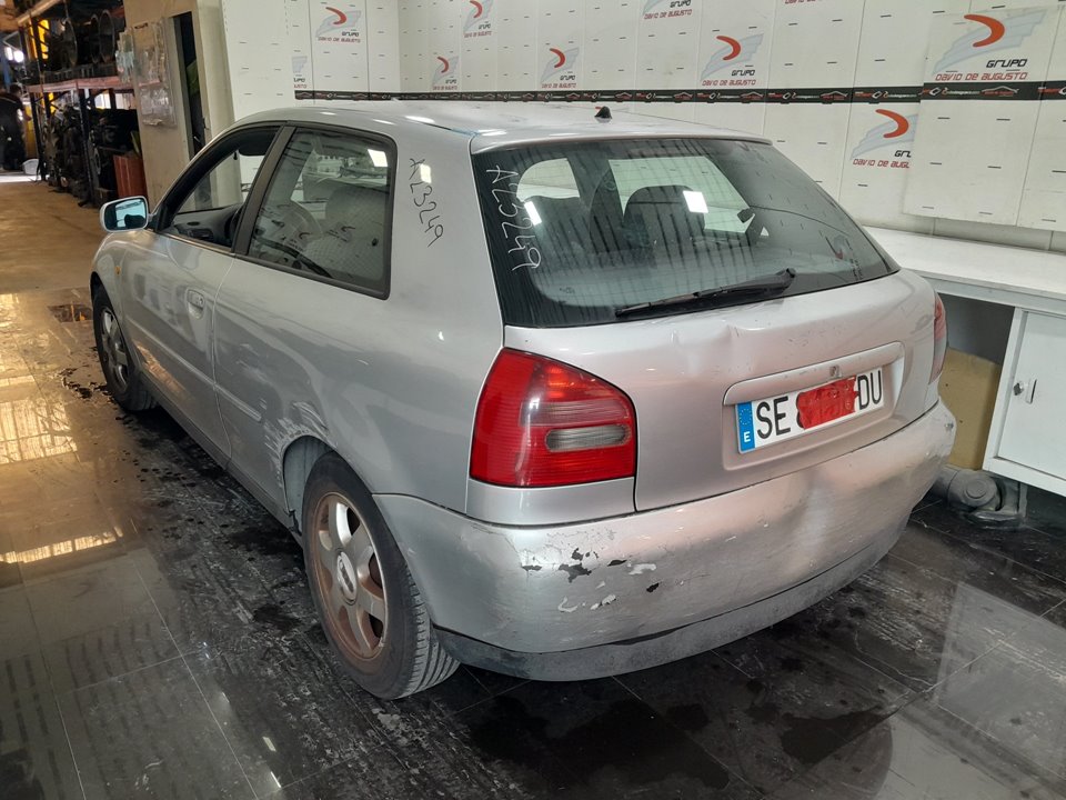 AUDI A3 (8L) 1.6 Ambiente Motor 1,6 Ltr. - 74 kW