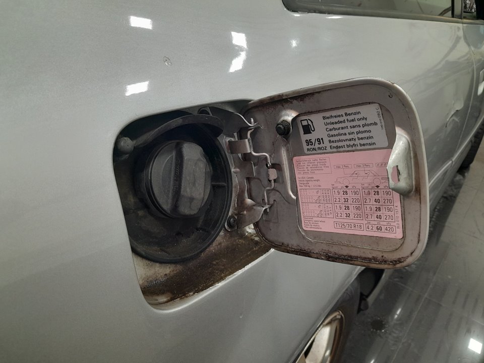 AUDI A3 (8L) 1.6 Ambiente Motor 1,6 Ltr. - 74 kW