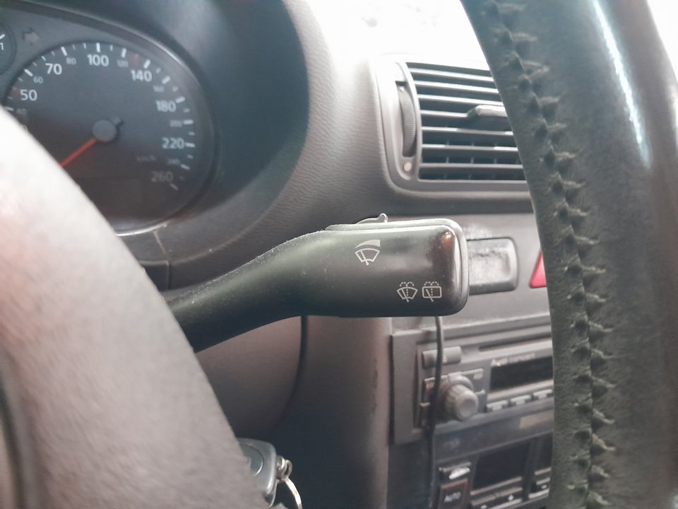 AUDI A3 (8L) 1.6 Ambiente Motor 1,6 Ltr. - 74 kW