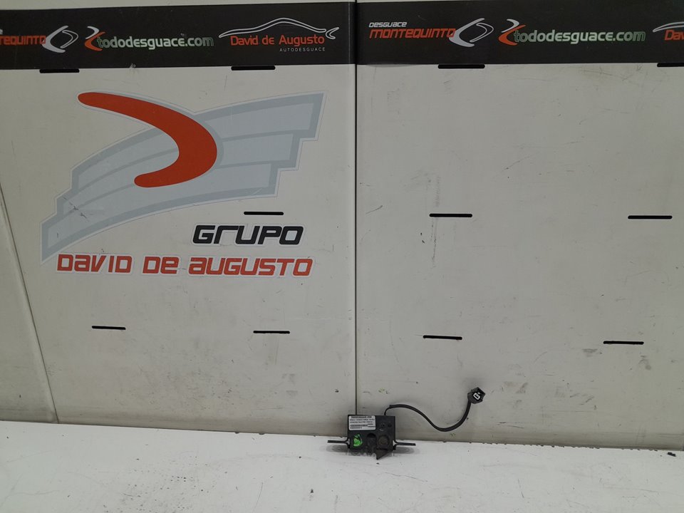 CERRADURA MALETERO / PORTON