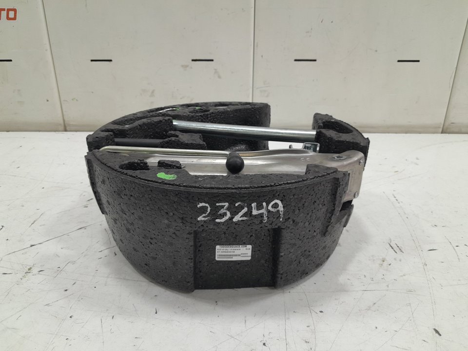 KIT HERRAMIENTAS AUDI A3 (8L) 1.6 Ambiente